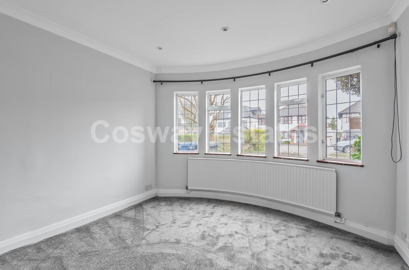 Elmgate Gardens, Edgware